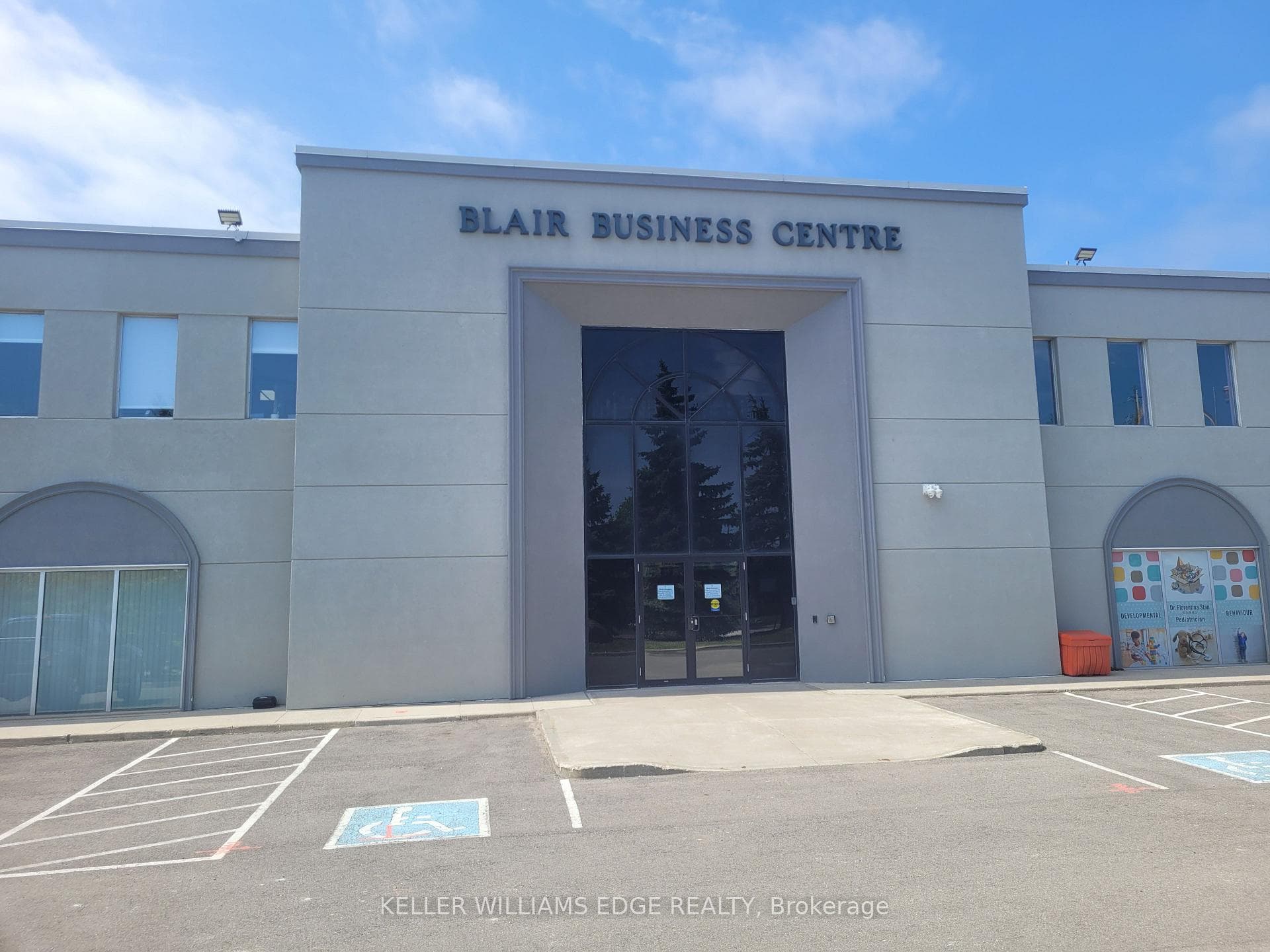 1160 Blair Road Unit B, Burlington, ON L7M 1K9 - Photo 1