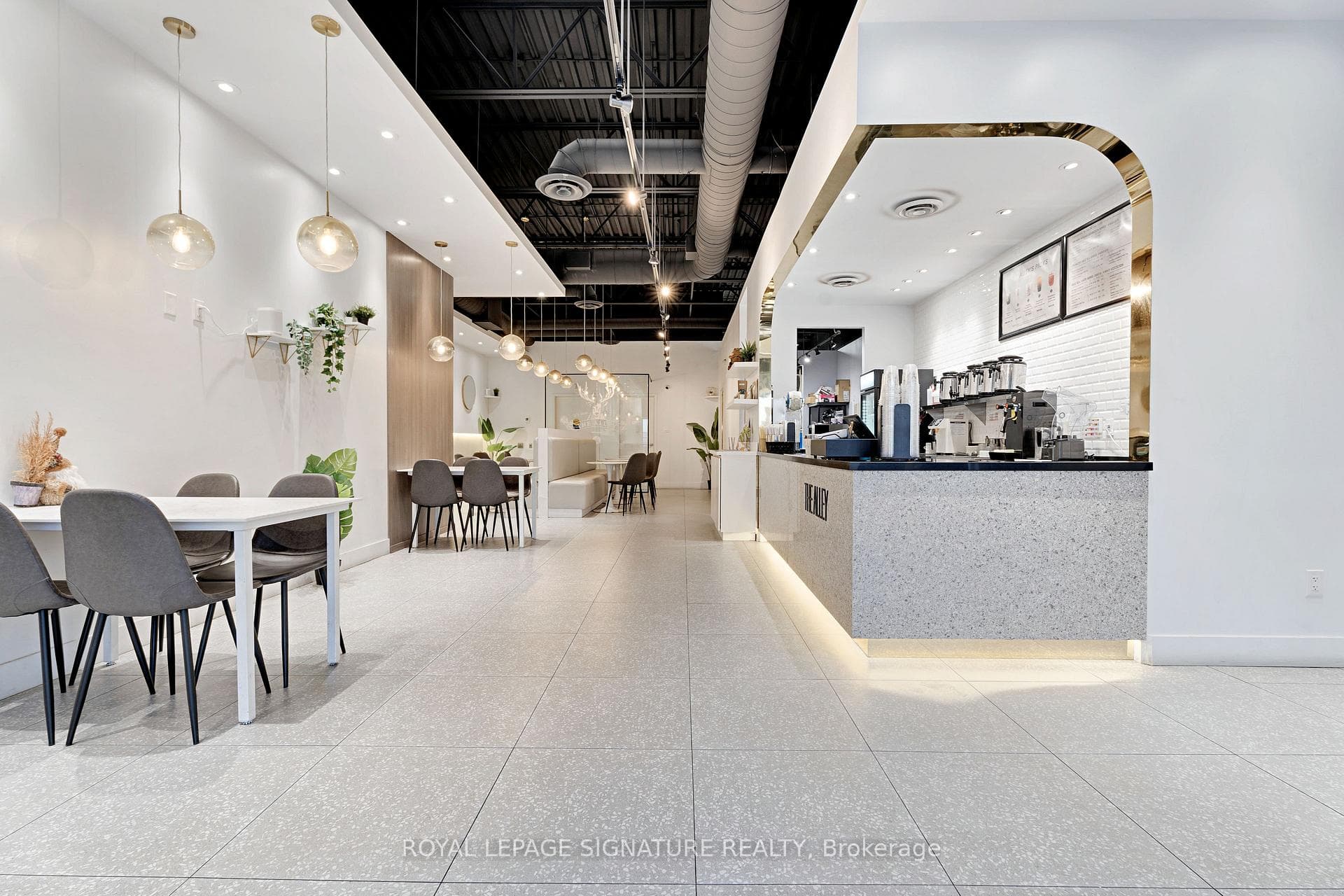 10025 Hurontario Street Unit 3, Brampton, ON L6Z 0E6 - Photo 1