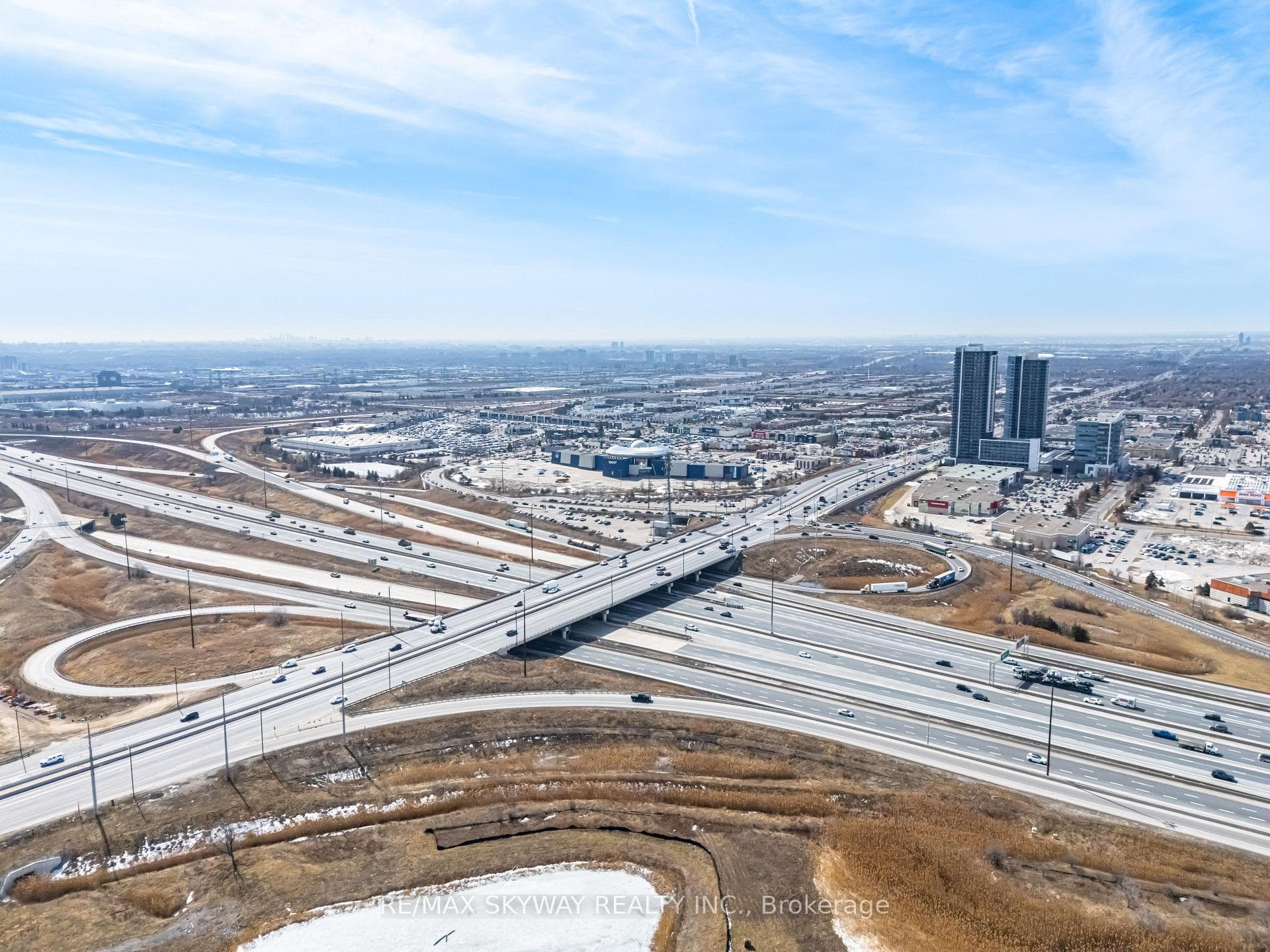 898 Portage Parkway Unit 5605, Vaughan